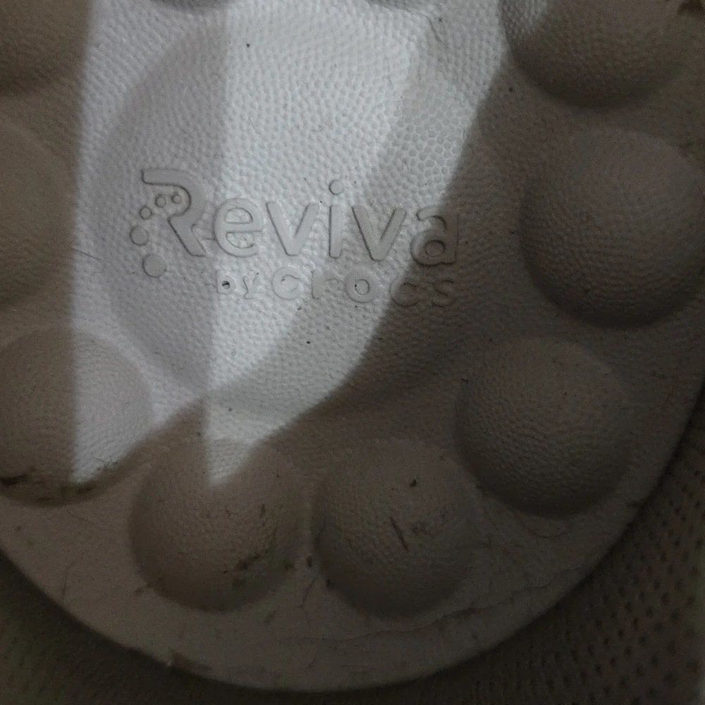 Reviva by Crocs Men's Slip-On Loafers Tan Stretch Comfort Casual Sz 11 EUC - Picture 2 of 12